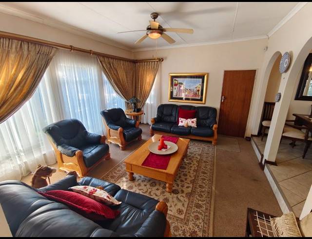 3 BEDROOM HOUSE FOR SALE IN MAGALIESKRUIN